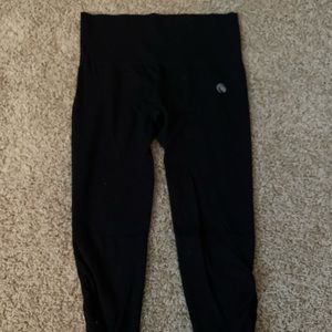 Black Capri Seamless Leggings